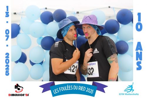 13 09 25  15 28 00 Composition