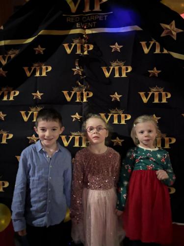 148c7177-bd88-4d91-9d98-12b4ea85c88d (1)