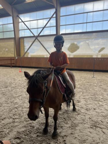 74ADEC96-F0C3-4F3D-BA7D-C2602951321B