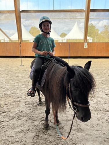 F052278C-CCBE-4468-B980-7EB4AD0F0C3D